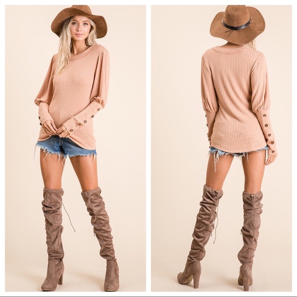 1 LEFT‼️ Lexi Button Sleeve Top - Picture 5 of 6